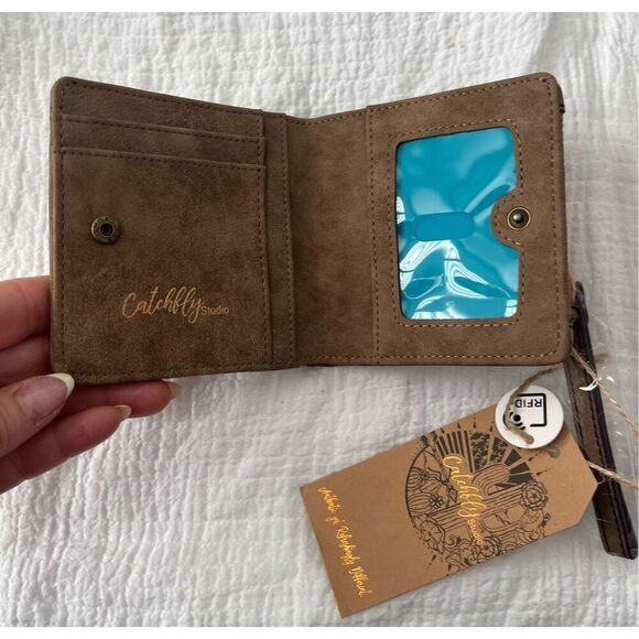 Catchfly Jaci Bifold Wallet NEW NWT - Picture 5 of 6
